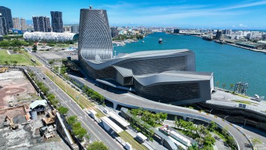 Terminal portowy Kaohsiung jest ważnym węzłem żeglugowym na Tajwanie